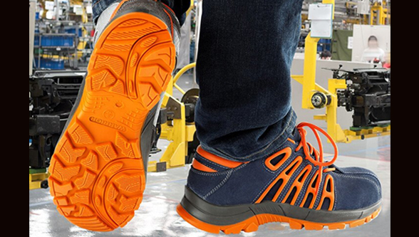 Safety shoes | Industrial manufacturing | Industrial safety review |